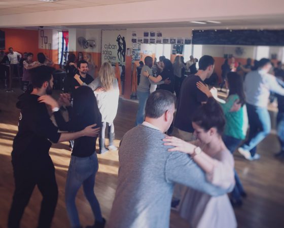 Salsa Einsteiger-Crashkurs | Samstag, 14. Januar 2023 | 13:00 – 16:30 Uhr
